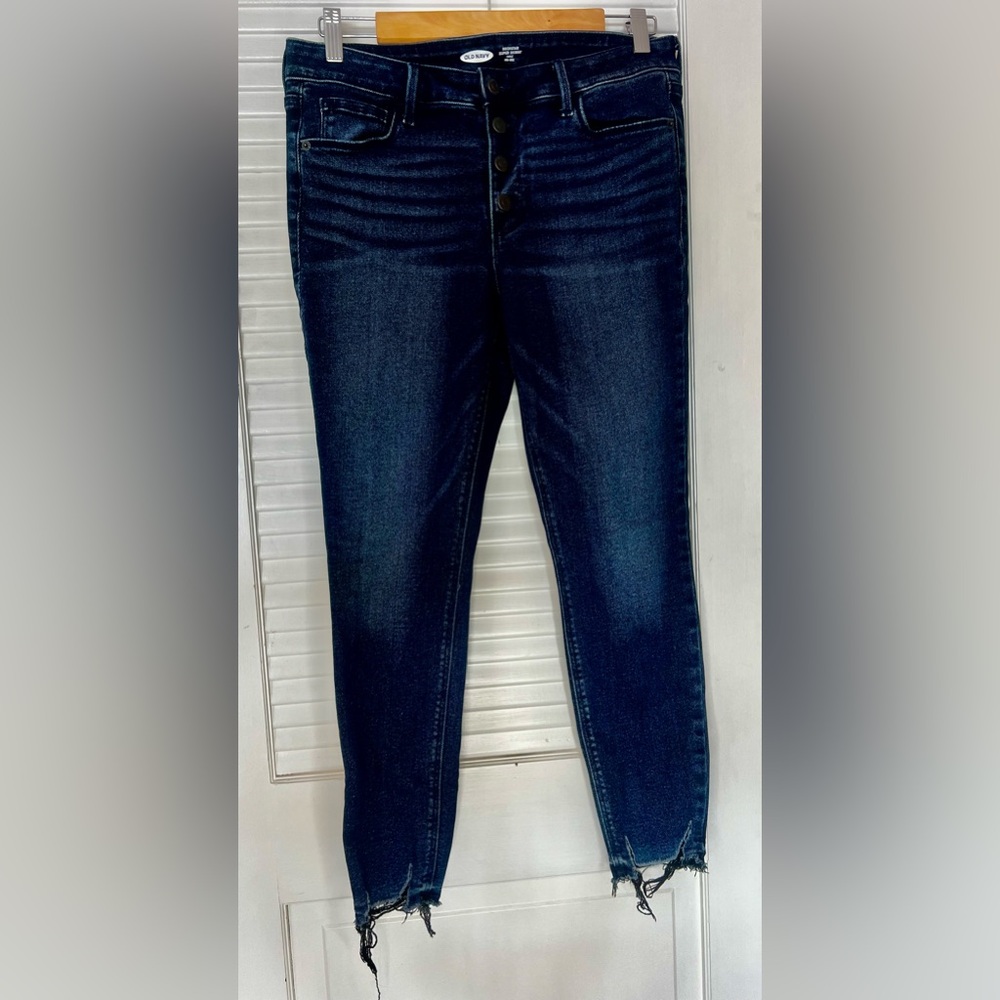 Old Navy High-rise Rockstar Super Skinny, button-fly, Secret-Slim Pockets, s 8